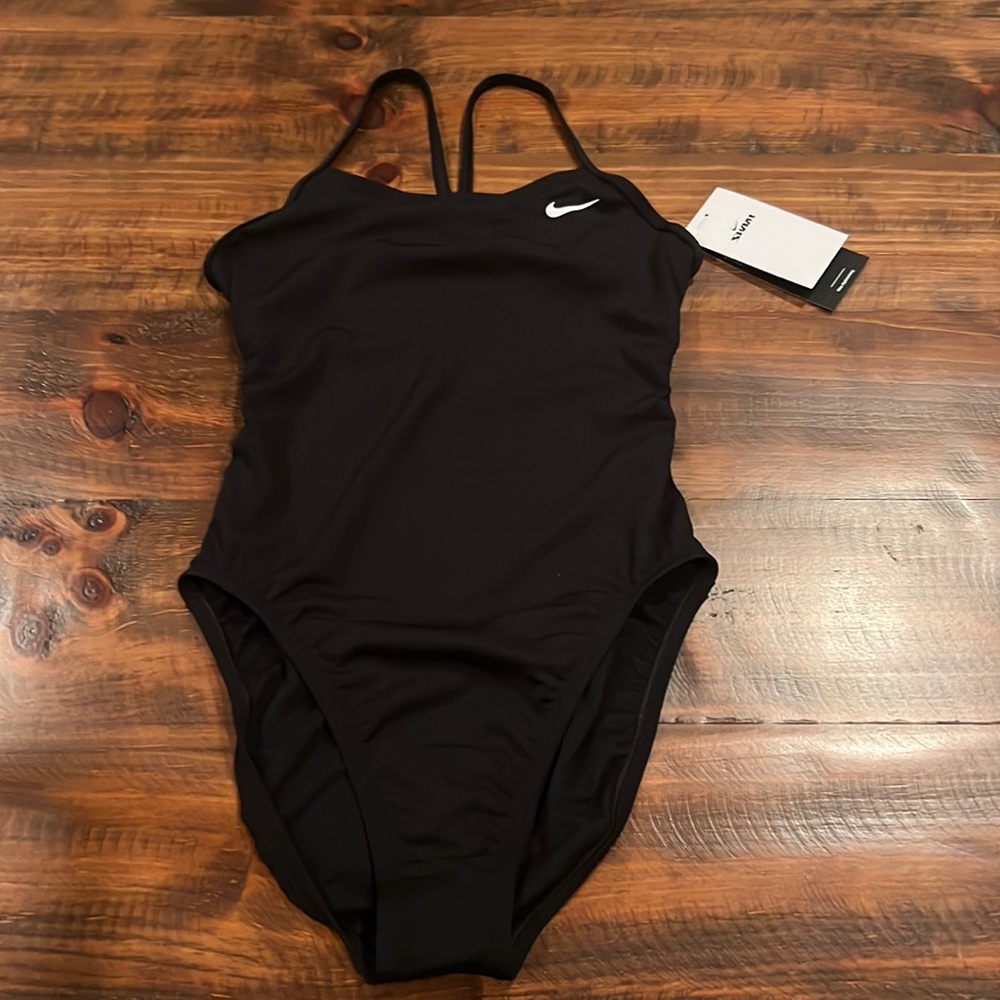 NWT Nike Hydrastrong One Piece Swimsuit